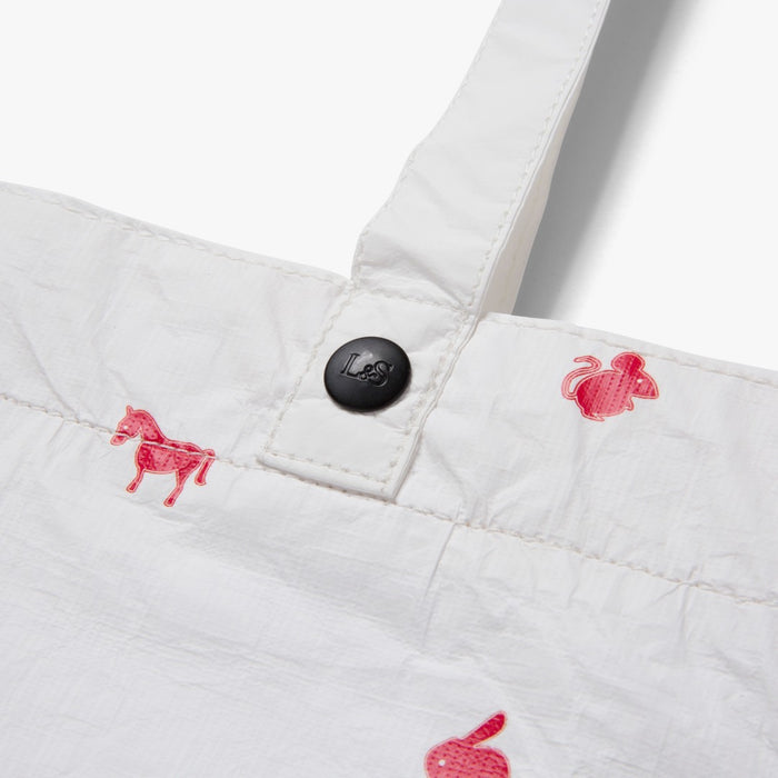 Handle close up - The Del Mar Packable Tote Small - White Zodiac Emoji - Lo & Sons