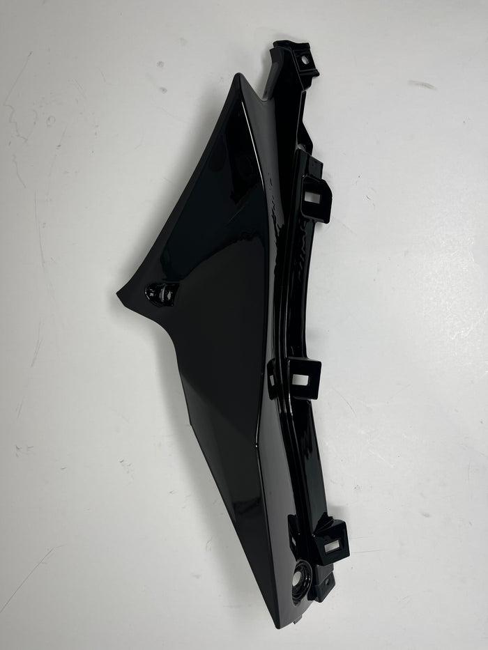 X22R 250cc | Left Tank Guard - BLACK (3010536)