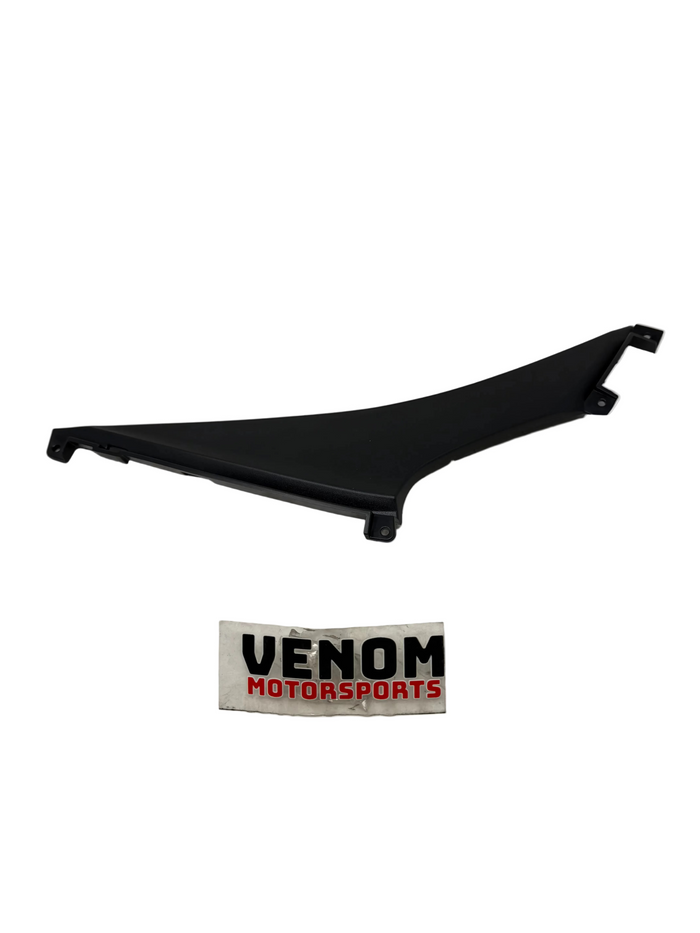 X19 200cc Automatic Motorcycle | Front Right Trim (3031064)