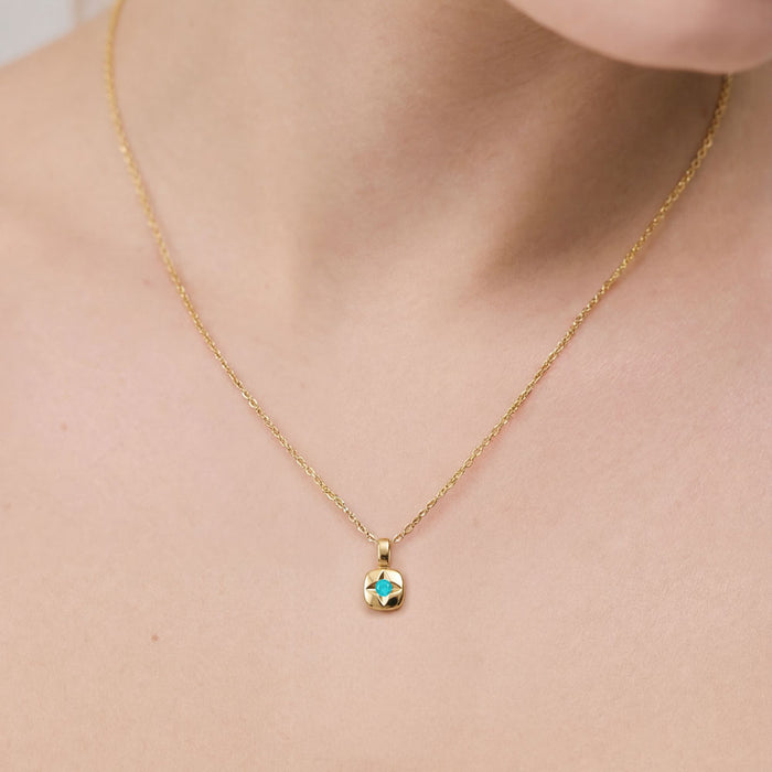 Birthstone Charm May Gold
