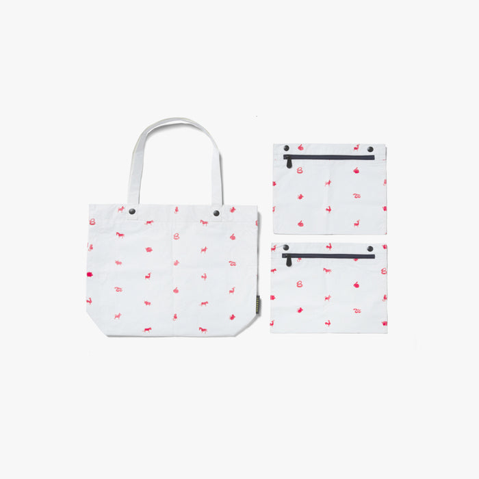 Front with pouches - The Del Mar Packable Tote Small - White Zodiac Emoji - Lo & Sons