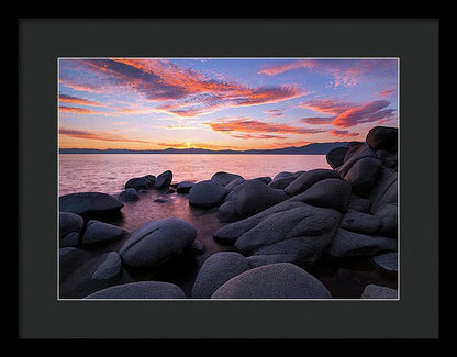 16.000" x 11.375" / Black / Black