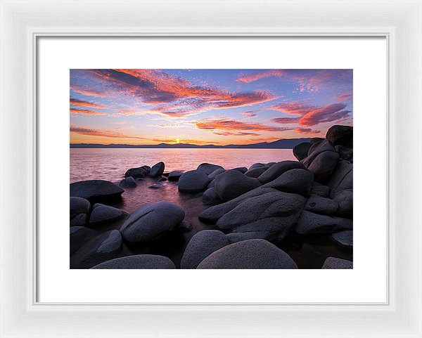 16.000" x 11.375" / White / White