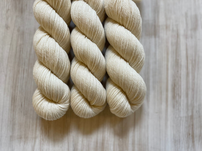 Fresh Linens- 100% American Superwash Merino Rose Sport