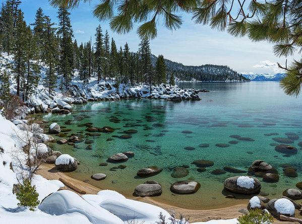 Glistening Cove By Brad Scott - Metal Print