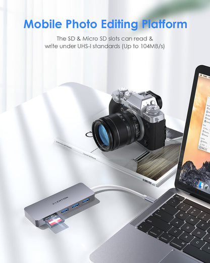 USB-C memory card reader hub for Chromebook