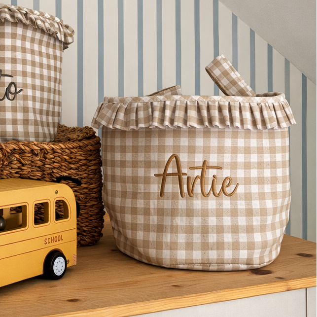 Mabel & Fox - Personalised Beige Gingham Ruffle Basket - Embroidered - Mabel & Fox