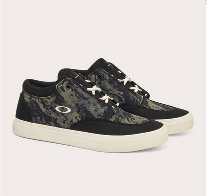 Oakley Banks Low Canvas Trainers