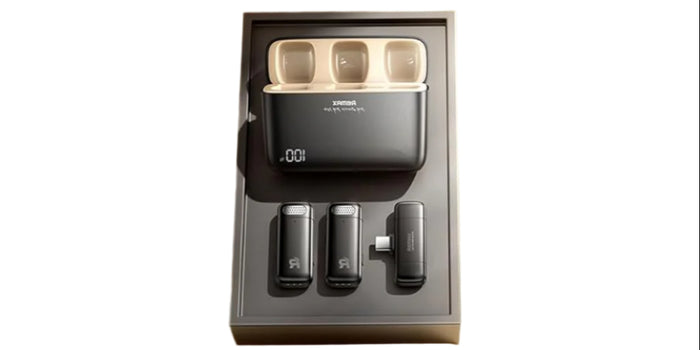 Remax Wireless Microphone 2 in 1 Plug & Play, Auto connect, video shooting & live stream, Black