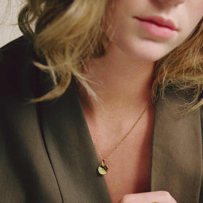 Round Pendant Gold
