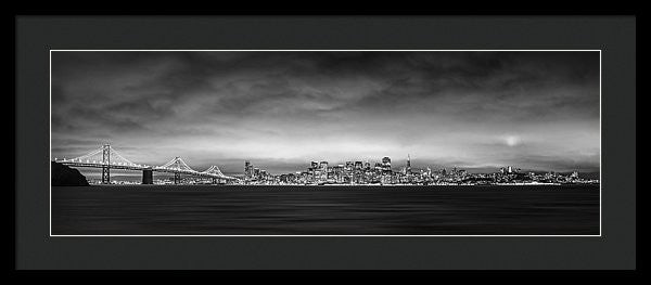 30.000" x 10.250" / Black / Black