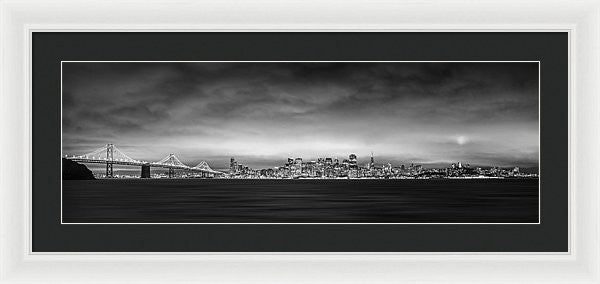 30.000" x 10.250" / White / Black