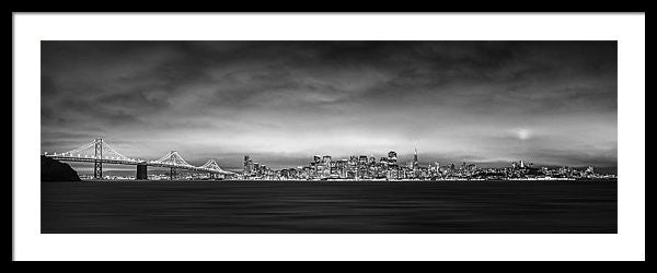 40.000" x 13.625" / Black / White