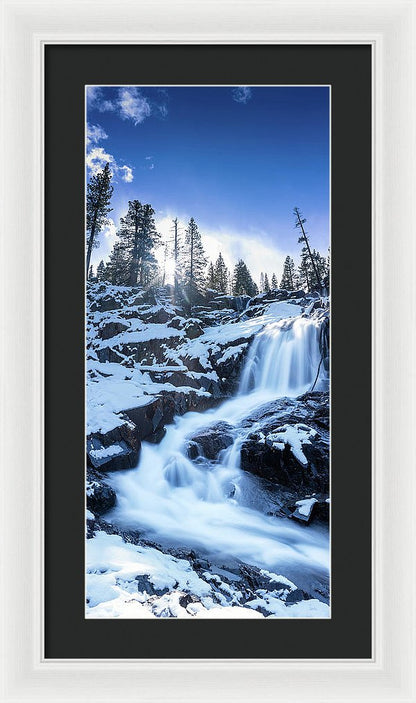 11.125" x 24.000" / White / Black