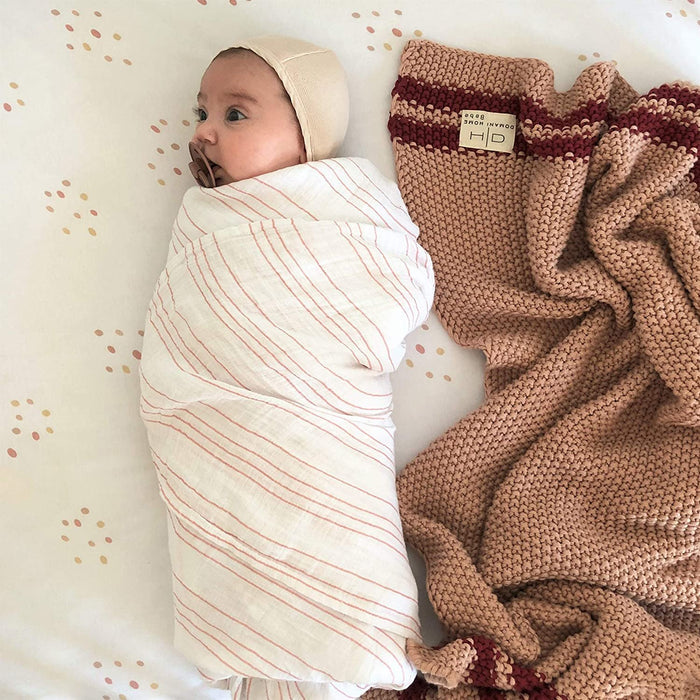 Lightweight Pink Dot Nursery Linens
