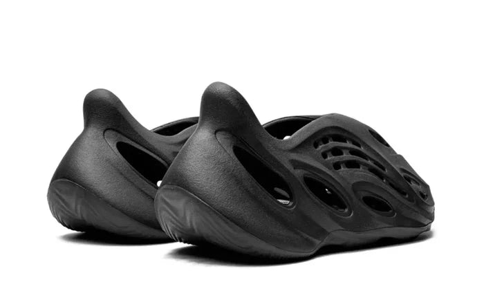 Yeezy Foam Runner Onyx YEEZY Foam Runner